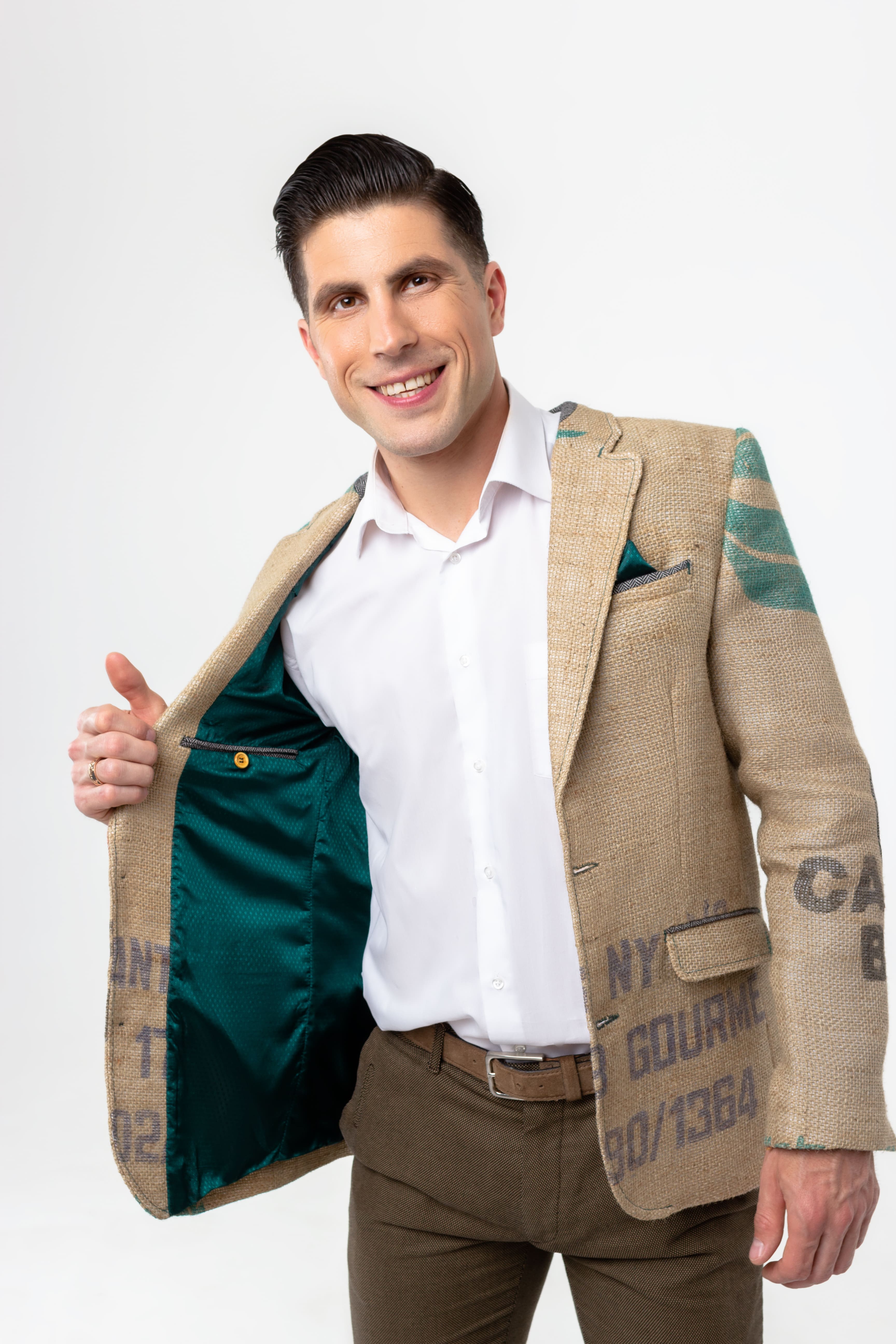 Exclusiva chaqueta reciclada hecha a mano con estampado original de granja para hombres con estilo